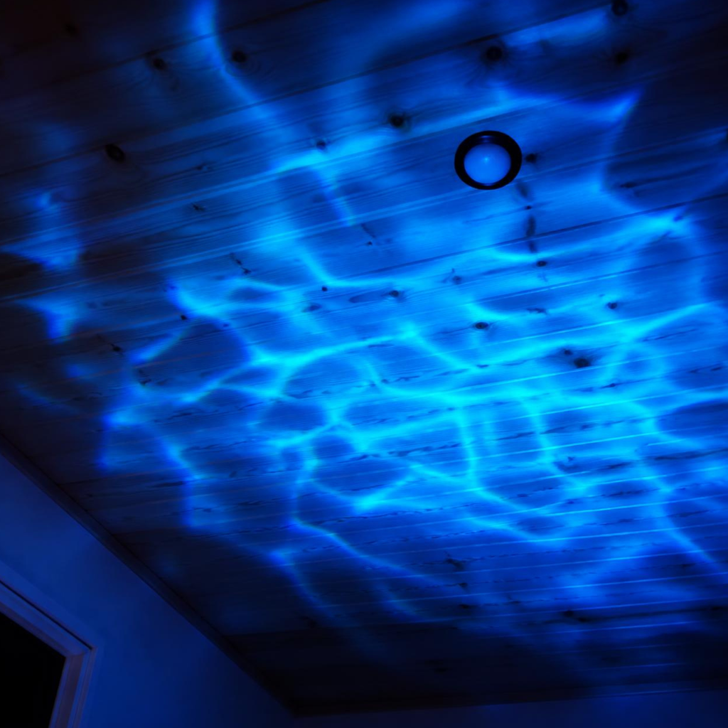 Velora Wave™ Ocean Projector